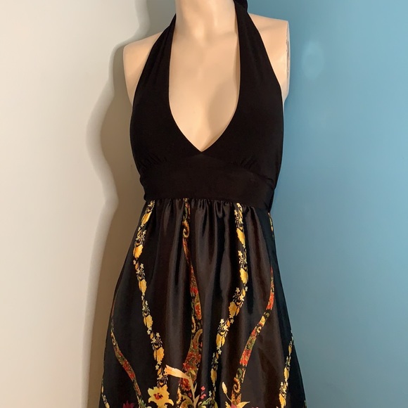 Johnny would LOVE this Wet Seal floral maxi dress - Picture 5 of 12